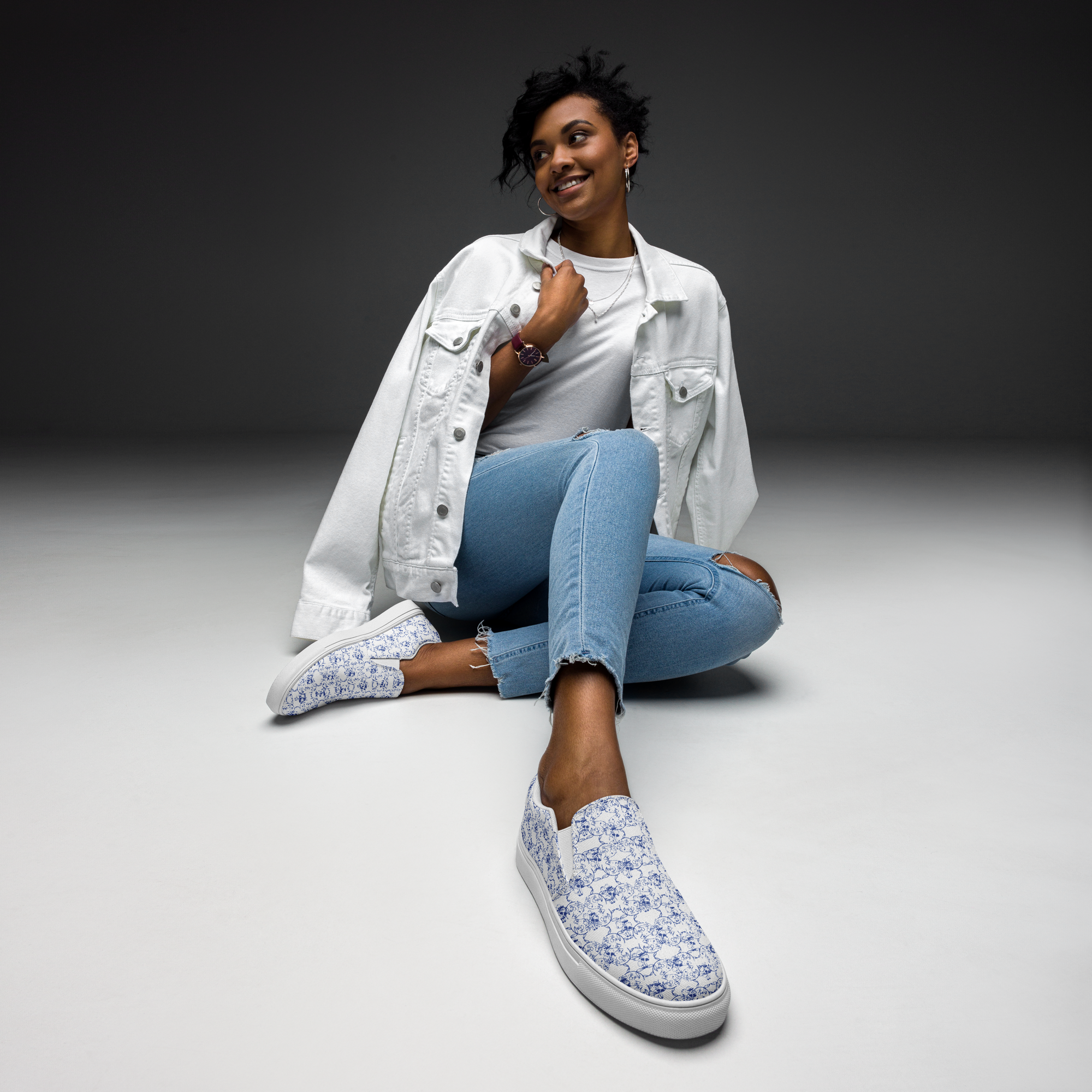 Frog & Mushroom Fine China Women's slip-on canvas shoes